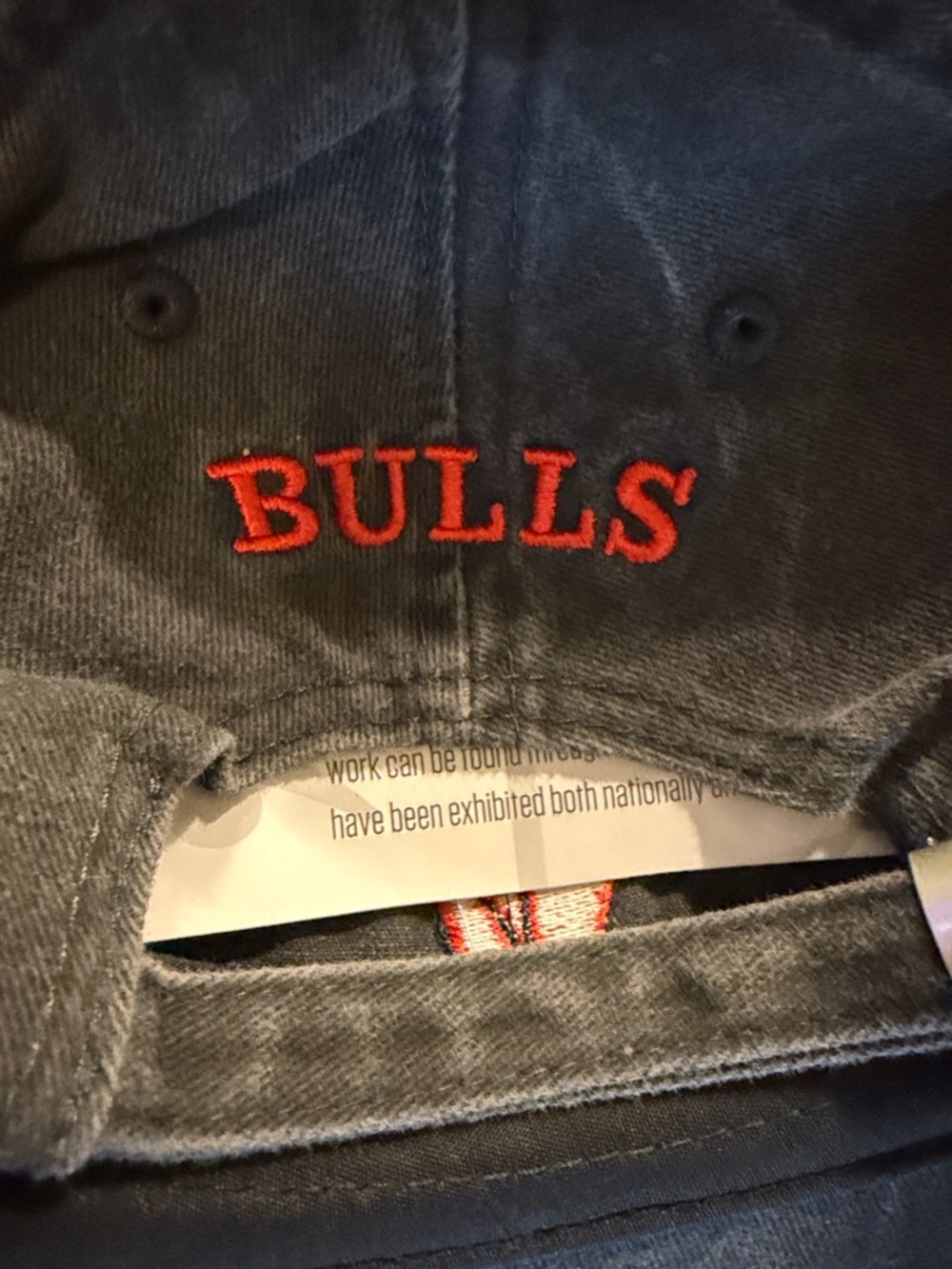 Chicago Bulls Black Vintage-Style Cap with Orange Logo - Picture 3 of 3